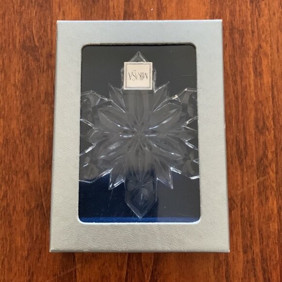 Vintage Mikasa Joyous Collection Crystal Snowflake Ornaments set of 3 - Picture 8 of 9